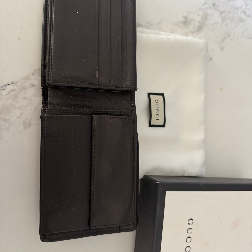 Gucci Men's Brown Leather Wallet - Picture 7 of 9